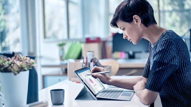 New Surface Pro vs Asus ZenBook 3 Deluxe: Can 2-in-1 Replace Your Laptop?