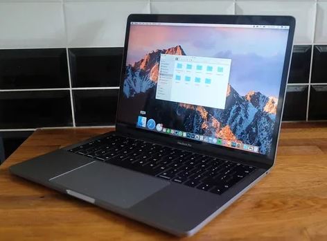 Easy steps to take screenshots on your MacBook [tutorial]