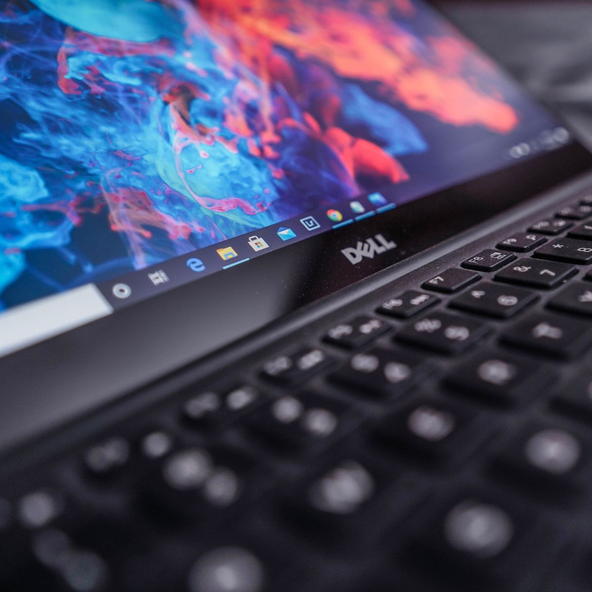 Dell Laptop Frozen? 10 Easy Ways to Get It Working Again (Restart, Check + More) 3 Windows update